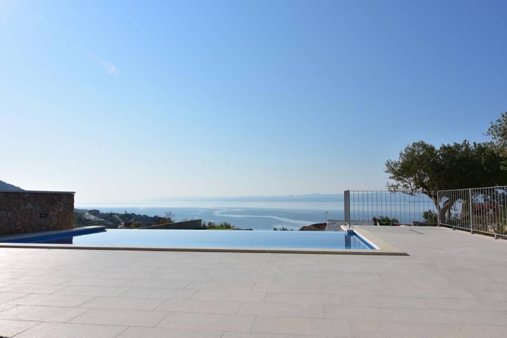 Villa Katarina - Infinity Pool With Amazing View Bol Esterno foto