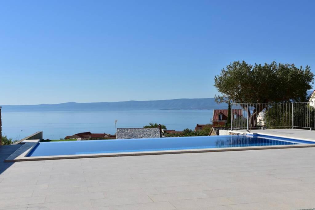 Villa Katarina - Infinity Pool With Amazing View Bol Esterno foto