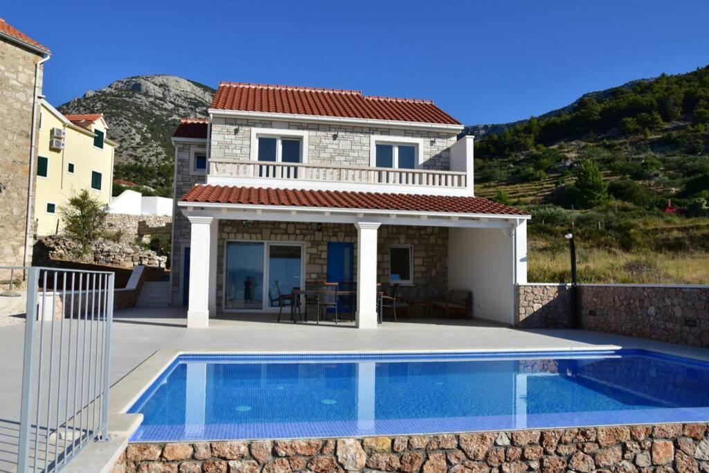 Villa Katarina - Infinity Pool With Amazing View Bol Esterno foto