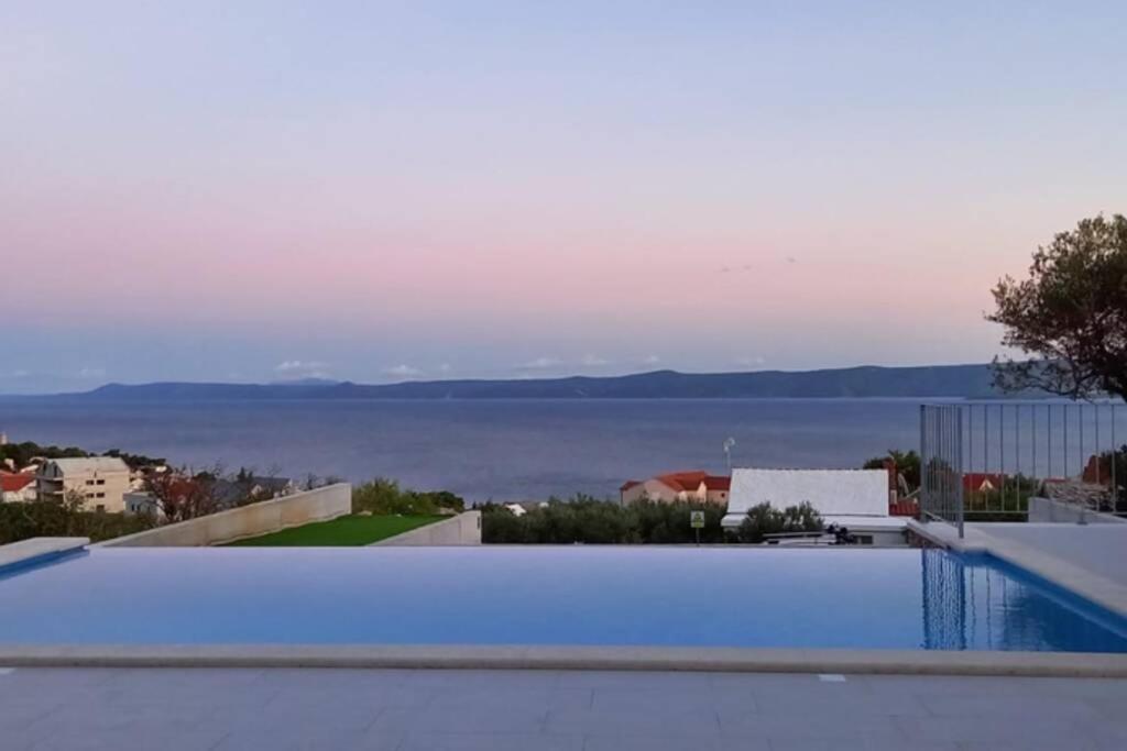 Villa Katarina - Infinity Pool With Amazing View Bol Esterno foto